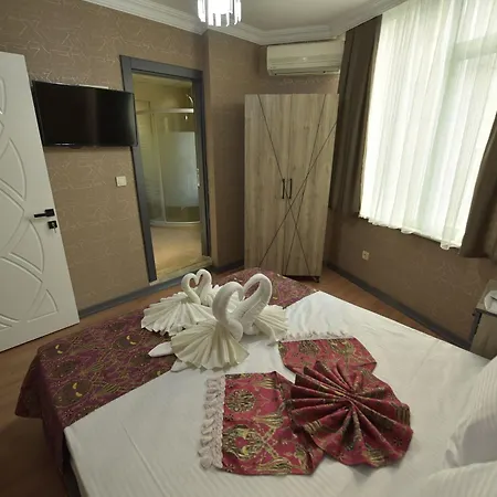 The Luxx Boutique 3*
