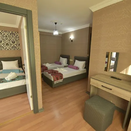The Luxx Boutique Hotel 3*